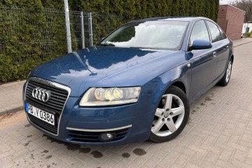 zarejestrowany *Quattro*Benzyna**BEZWYPADKOWY* Oryginalny  Zamiana*