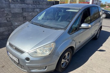 7 osobowy  Stan  bdb   * KLIMA